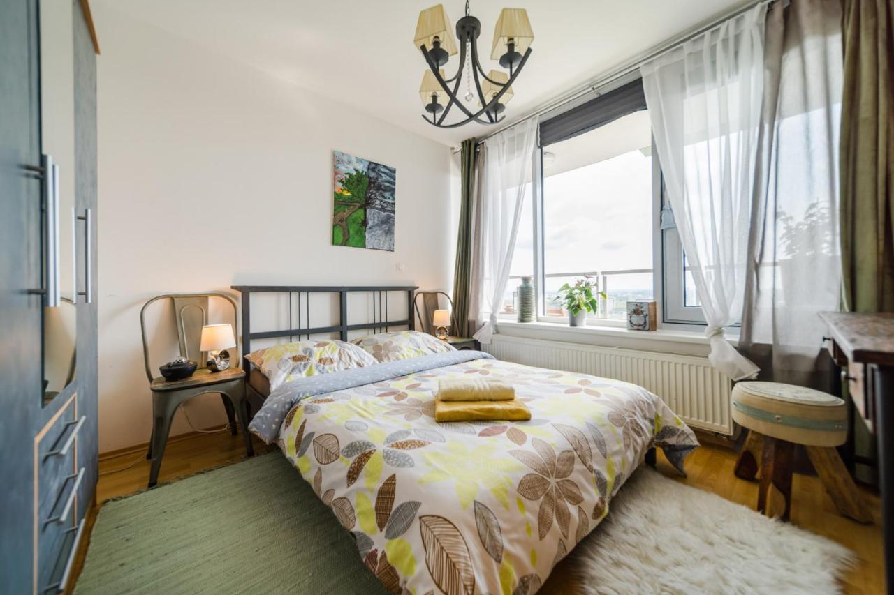 Comfy Condo On The 20Th Floor & Free Parking Bratislava Exterior foto