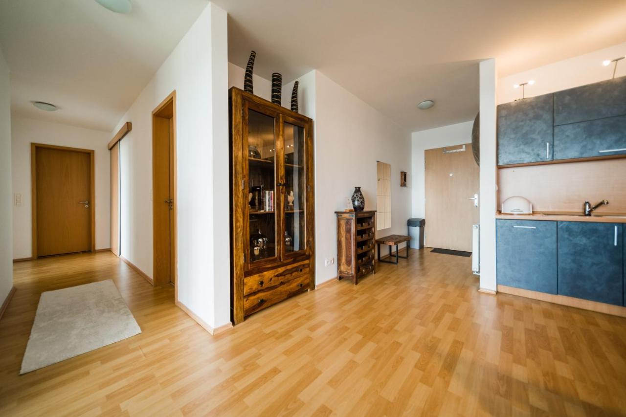 Comfy Condo On The 20Th Floor & Free Parking Bratislava Exterior foto
